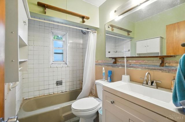 969 Glenna Drive, Cincinnati, OH 45238