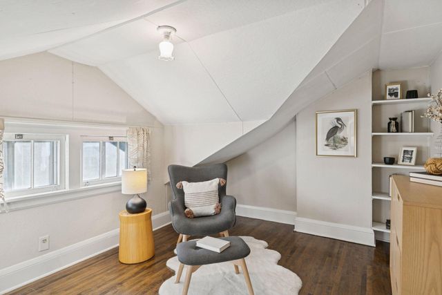 1717 Berkeley Avenue, Saint Paul, MN 55105