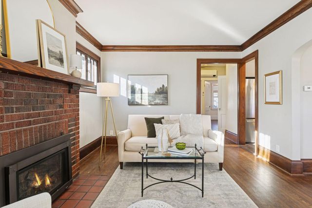 1717 Berkeley Avenue, Saint Paul, MN 55105