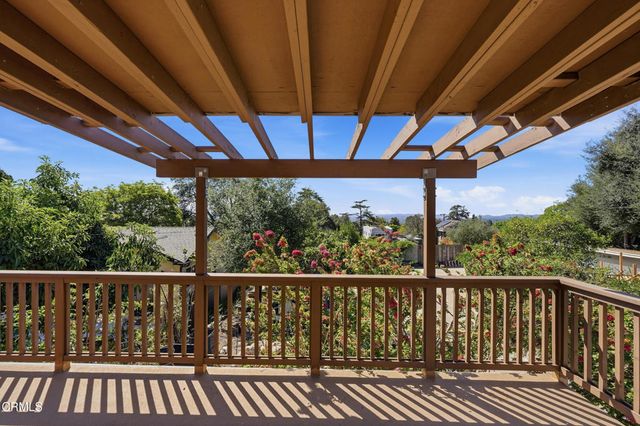 68 W Mira Monte Avenue, Sierra Madre, CA 91024