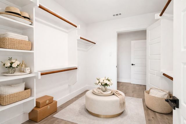 3211 Chihuahua Avenue, Dallas, TX 75212