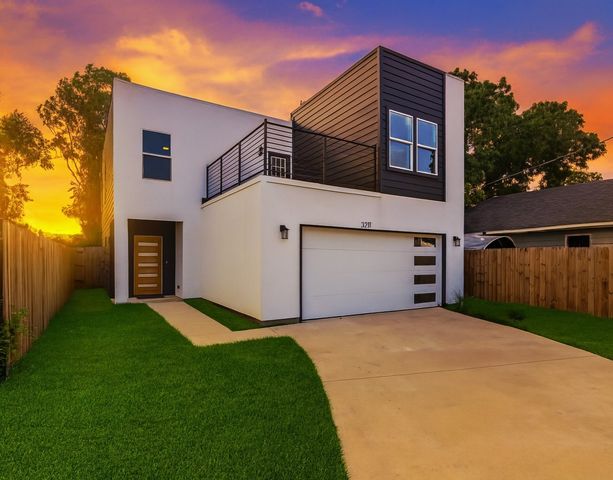 3211 Chihuahua Avenue, Dallas, TX 75212
