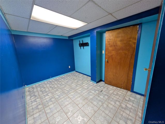 92-55 215th Place, Queens Village, NY 11428