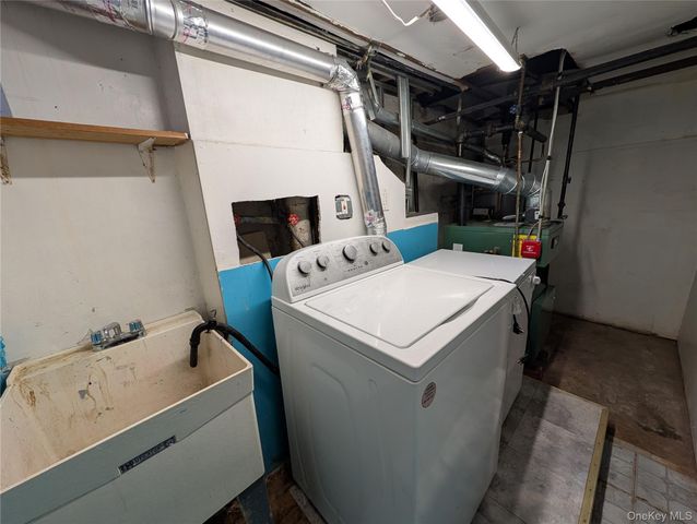 92-55 215th Place, Queens Village, NY 11428