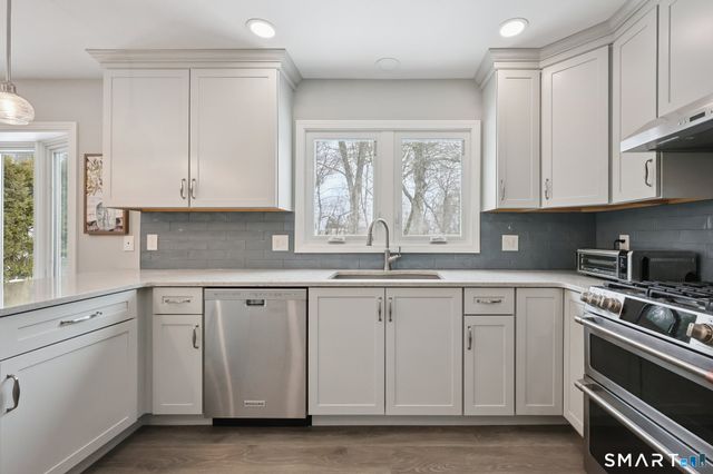 170 Whitewood Drive, Rocky Hill, CT 06067