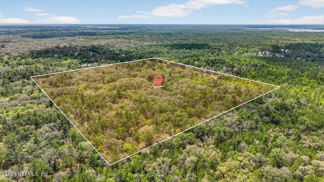 440 DUMBARTON Avenue, Crescent City, FL 32112