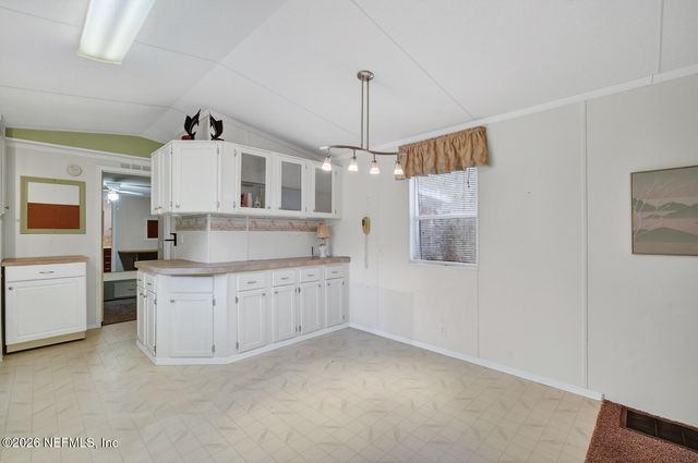 440 DUMBARTON Avenue, Crescent City, FL 32112