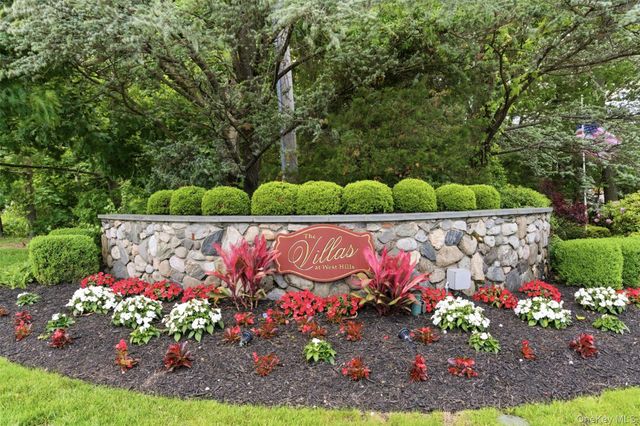 67 Villas Circle, Melville, NY 11747