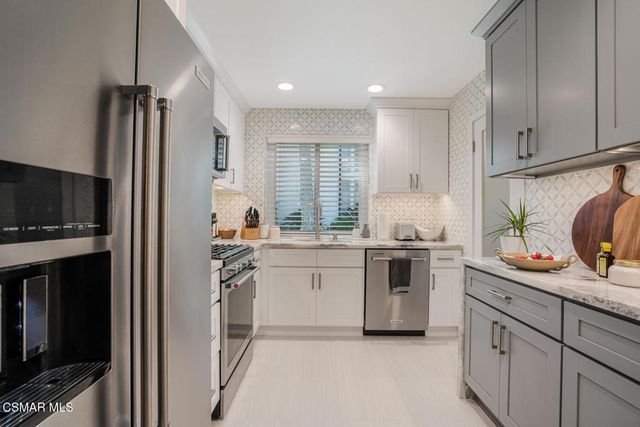 31556 Agoura Road 2, Westlake Village, CA 91361