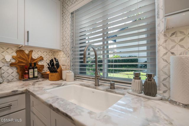 31556 Agoura Road 2, Westlake Village, CA 91361