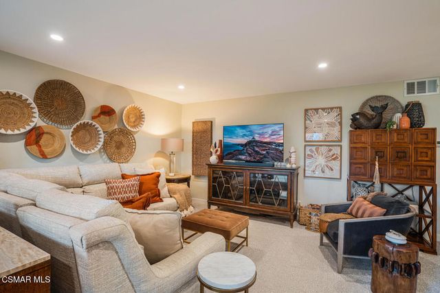 31556 Agoura Road 2, Westlake Village, CA 91361