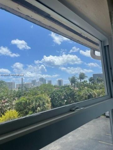 1450 Atlantic Shores Blvd 304, Hallandale Beach, FL 33009