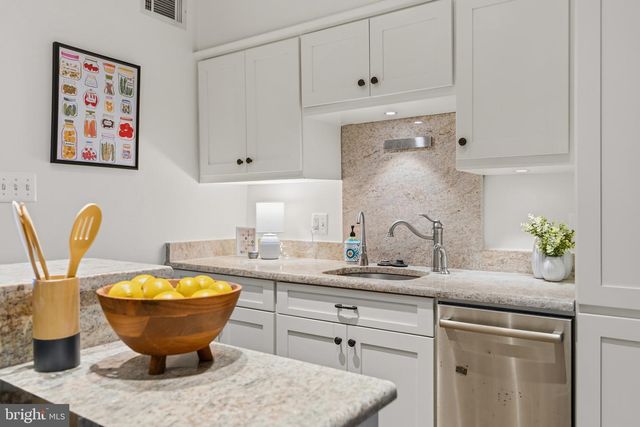 1360 L ST SE, Washington, DC 20003