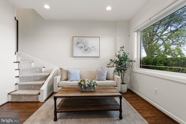 1360 L ST SE, Washington, DC 20003