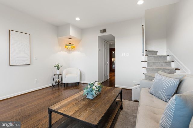 1360 L ST SE, Washington, DC 20003