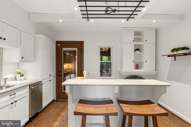 1360 L ST SE, Washington, DC 20003