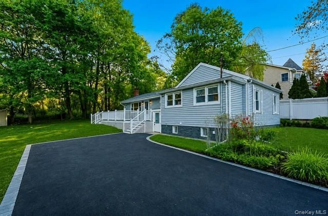 21 Newfoundland Avenue, Huntington, NY 11743