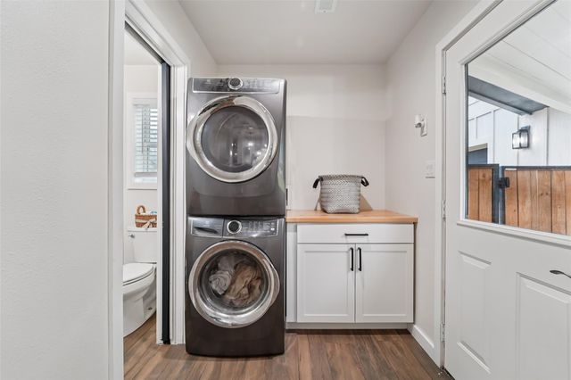 6 Rockingham Place, Conroe, TX 77304