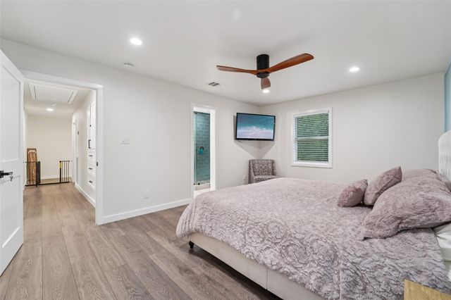 6 Rockingham Place, Conroe, TX 77304