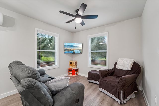 6 Rockingham Place, Conroe, TX 77304