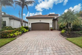 12836 Kinross LN, Naples, FL 34120