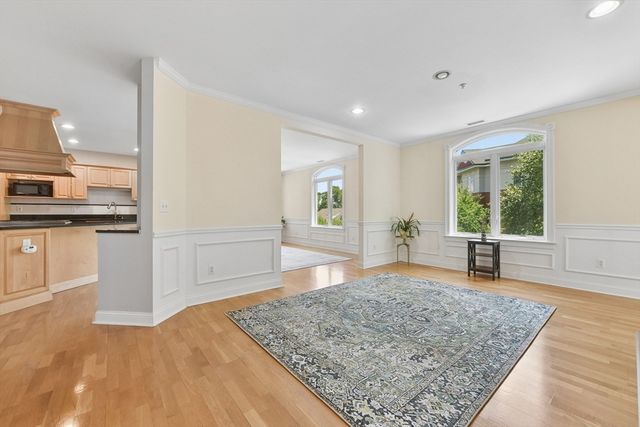10 Northwood Dr 301, Sudbury, MA 01776