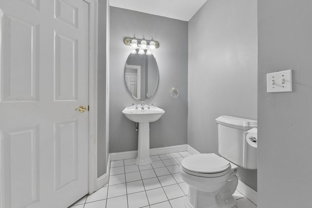 10 Northwood Dr 301, Sudbury, MA 01776