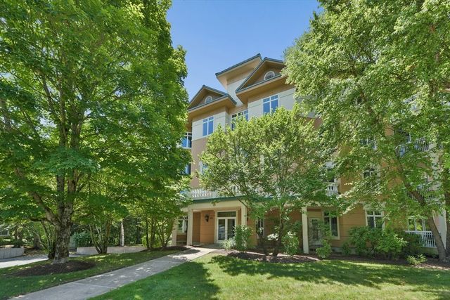 10 Northwood Dr 301, Sudbury, MA 01776
