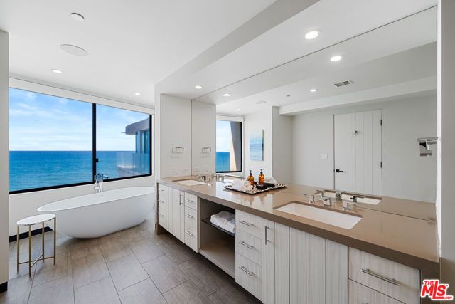 20630 Pacific Coast Highway, Malibu, CA 90265