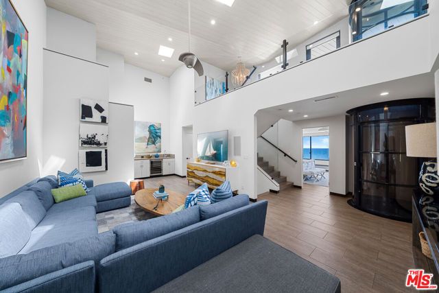 20630 Pacific Coast Highway, Malibu, CA 90265