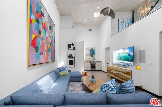 20630 Pacific Coast Highway, Malibu, CA 90265