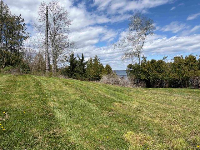 38 Featherbed Lane, South Hero, VT 05486