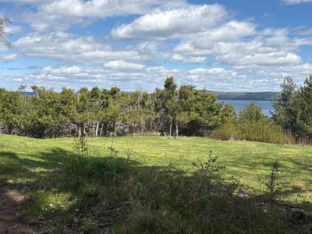 38 Featherbed Lane, South Hero, VT 05486