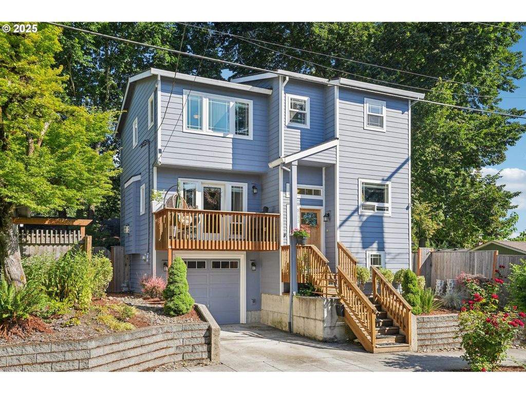 8773 N SWENSON St, Portland, OR 97203