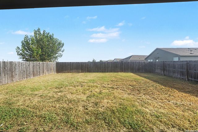 2708 IBERIA CT, Seguin, TX 78155