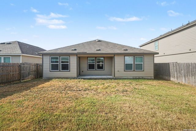 2708 IBERIA CT, Seguin, TX 78155