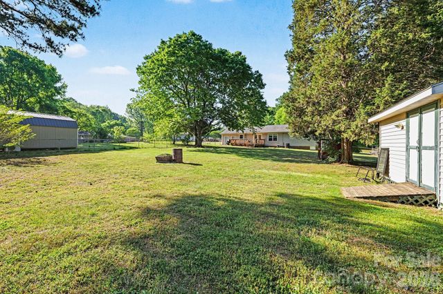 105 Stoneybrook Road, Salisbury, NC 28147