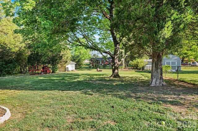 105 Stoneybrook Road, Salisbury, NC 28147