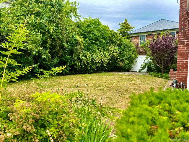76 Clayton Avenue, East Atlantic Beach, NY 11561