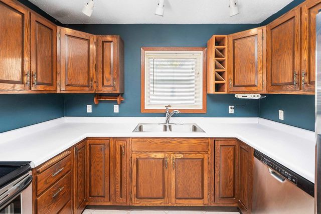 2333 Hammond Ave, Superior, WI 54880