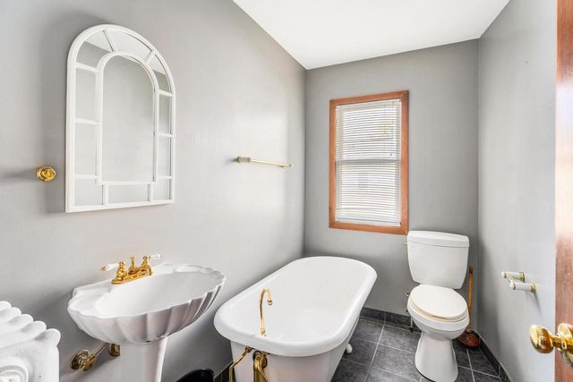 2333 Hammond Ave, Superior, WI 54880