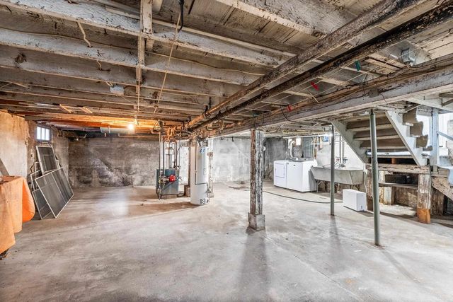 2333 Hammond Ave, Superior, WI 54880