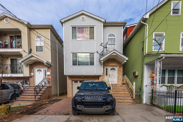 53 S 2nd Street, Elizabeth, NJ 07206