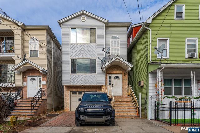 53 S 2nd Street, Elizabeth, NJ 07206