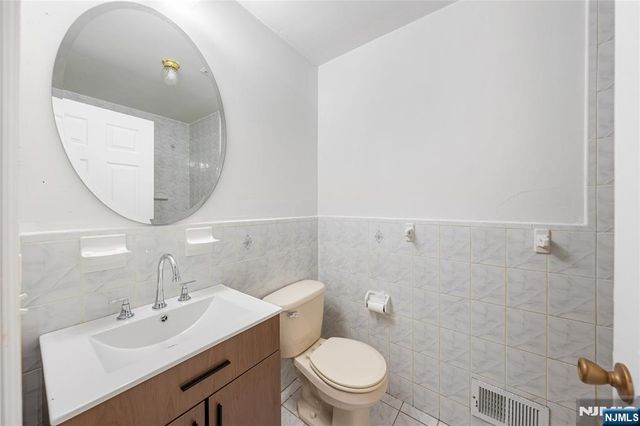 53 S 2nd Street, Elizabeth, NJ 07206