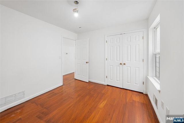 53 S 2nd Street, Elizabeth, NJ 07206