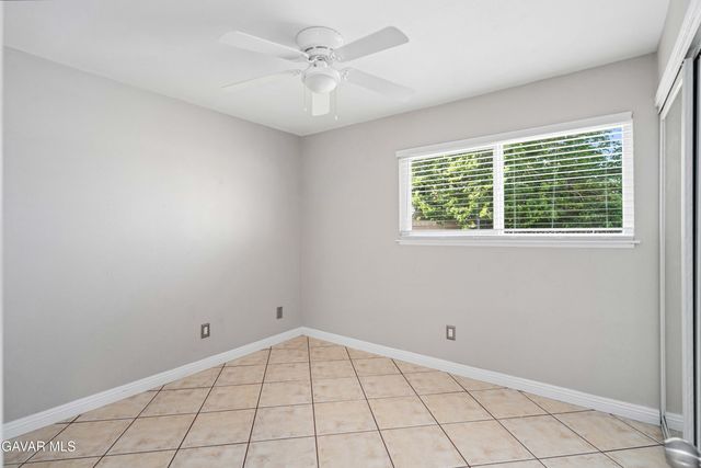 2235 W Avenue K 13, Lancaster, CA 93536