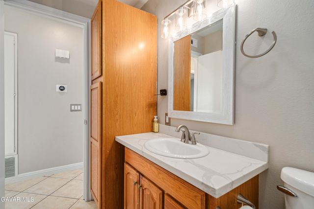2235 W Avenue K 13, Lancaster, CA 93536