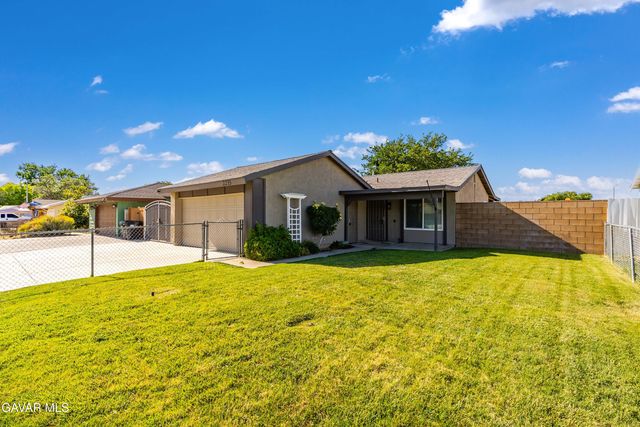 2235 W Avenue K 13, Lancaster, CA 93536