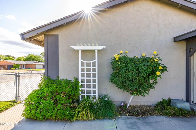 2235 W Avenue K 13, Lancaster, CA 93536